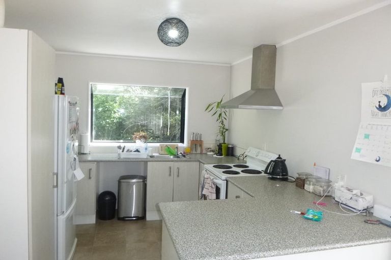 Photo of property in 1/15 Seaview Road, Glenfield, Auckland, 0629