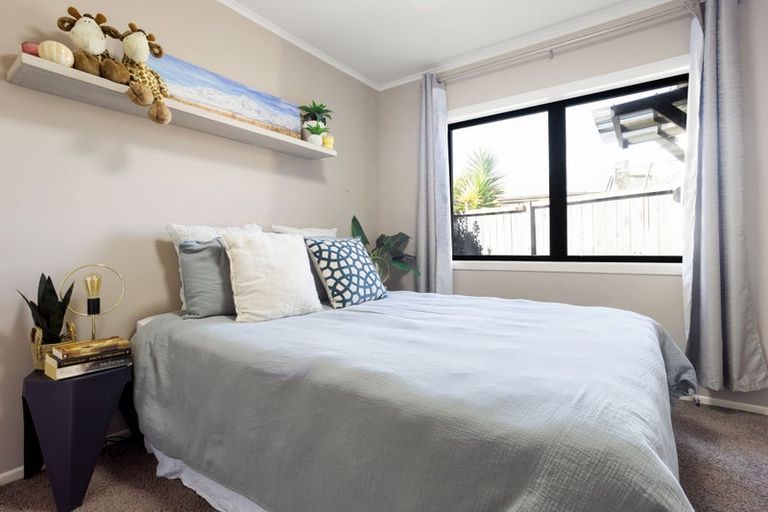 Photo of property in 5 Ruske Place, Grandview Heights, Hamilton, 3200