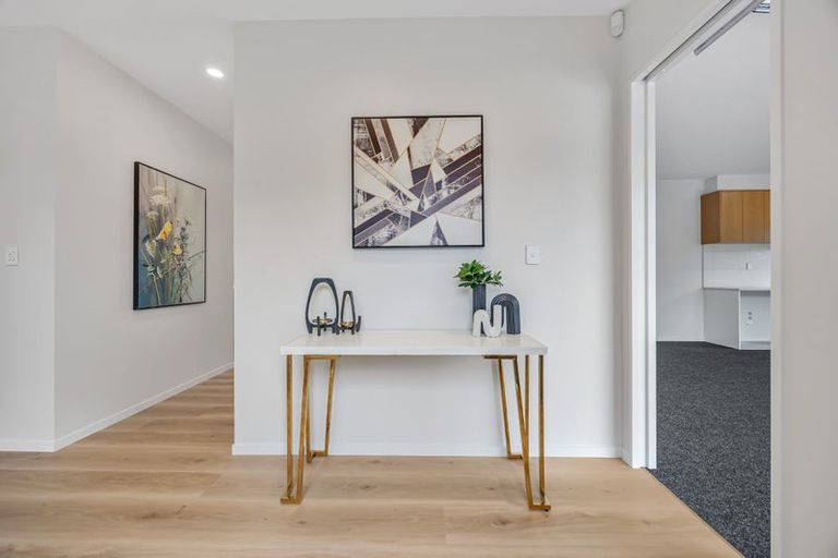 Photo of property in 48 Lewisham Street, Highland Park, Auckland, 2010