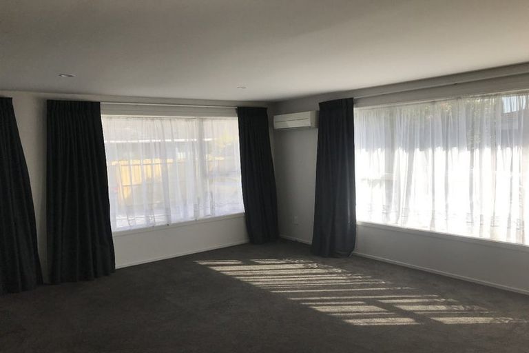 Photo of property in 145 Grahams Road, Burnside, Christchurch, 8053