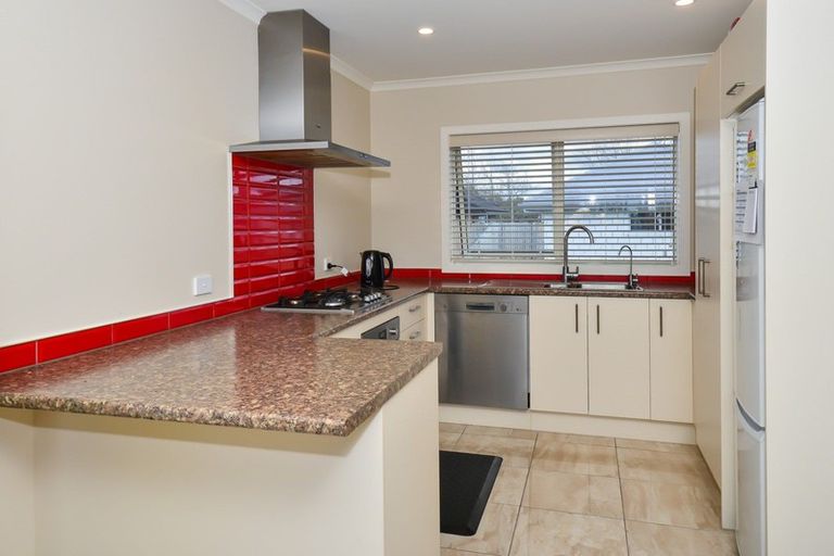 Photo of property in 6 Oolong Court, Huntington, Hamilton, 3210