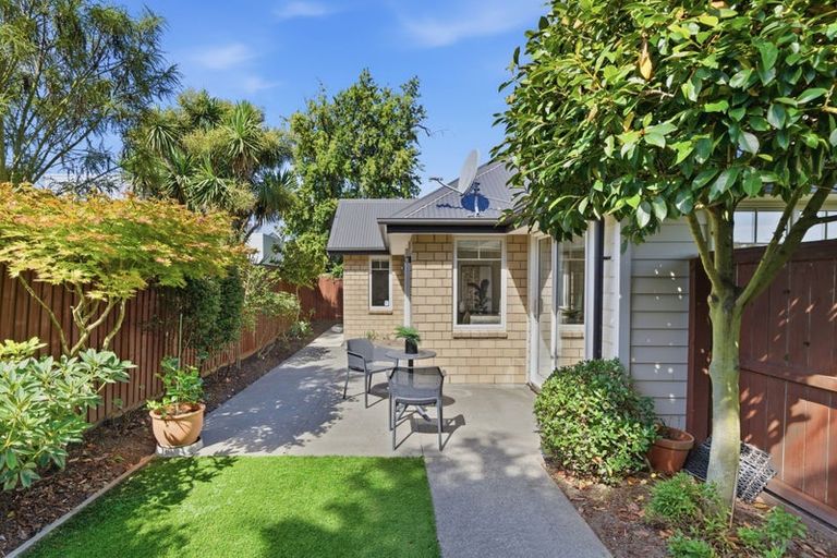 Photo of property in 48a Merrin Street, Avonhead, Christchurch, 8042
