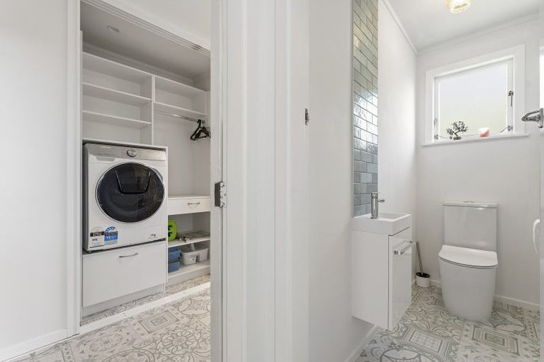 Photo of property in 37 Glenn Terrace, Otumoetai, Tauranga, 3110