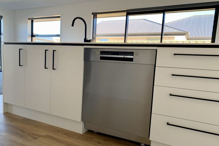 Photo of property in 60 Nethercote Way, Rolleston, 7614