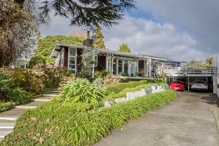 Photo of property in 16 Stuart Street, Levin, 5510