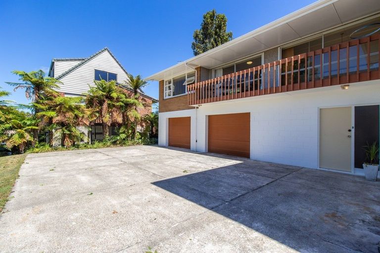 Photo of property in 47 Grand Vue Road, Kawaha Point, Rotorua, 3010