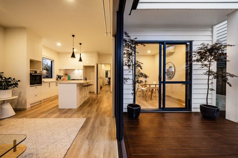 Photo of property in 70 Kano Way, Hobsonville, Auckland, 0616