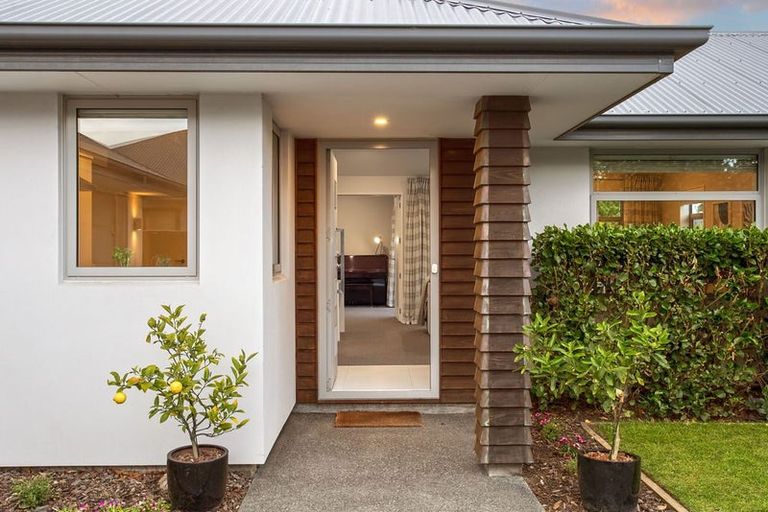 Photo of property in 8 Archrob Avenue, Prebbleton, 7604