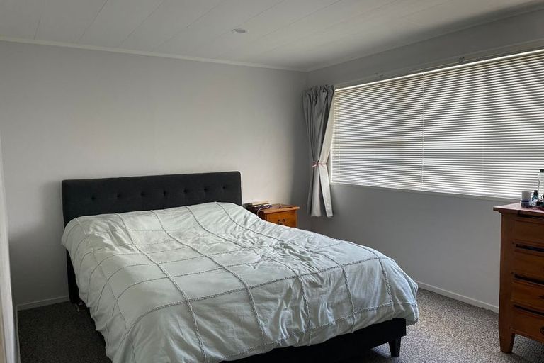 Photo of property in 419 Don Buck Road, Massey, Auckland, 0614