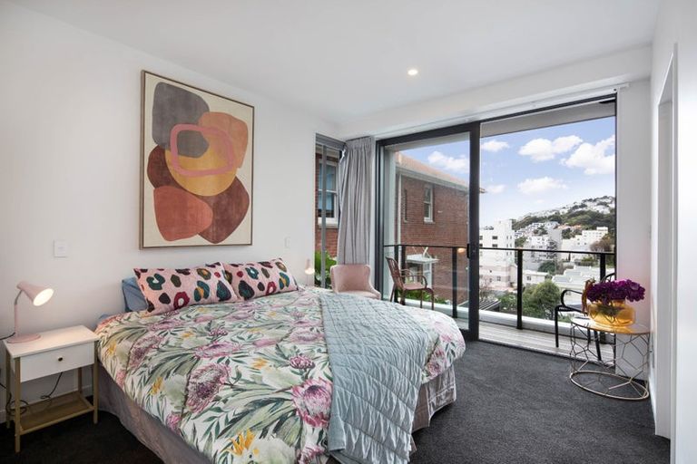Photo of property in 18u1 Oriental Terrace, Oriental Bay, Wellington, 6011