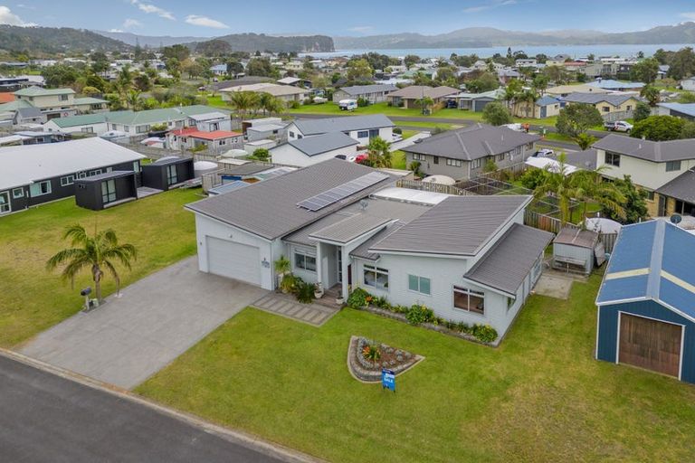 Photo of property in 4 Hawk Hill Crescent, Cooks Beach, Whitianga, 3591