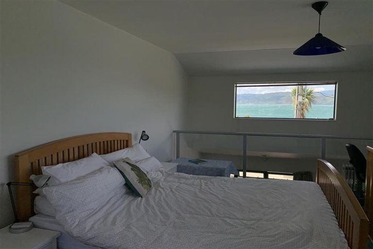 Photo of property in 231u8 Marine Parade, Seatoun, Wellington, 6022