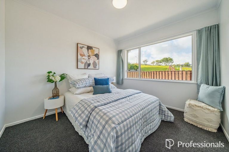 Photo of property in 19 Holly Grove, Maungaraki, Lower Hutt, 5010