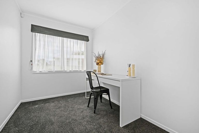 Photo of property in 27 Purcell Place, Melville, Hamilton, 3206