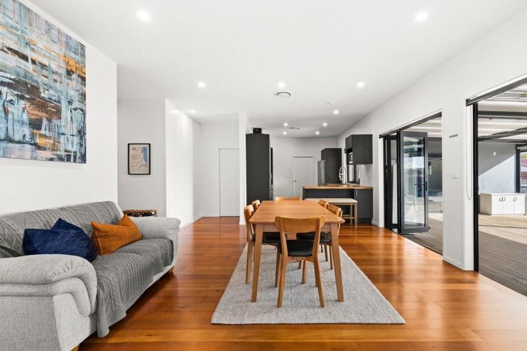 Photo of property in 69 Te Mata Road, Havelock North, 4130