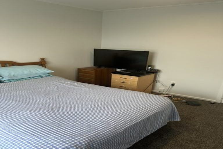 Photo of property in 16 Wingate Street, Redwood, Christchurch, 8051