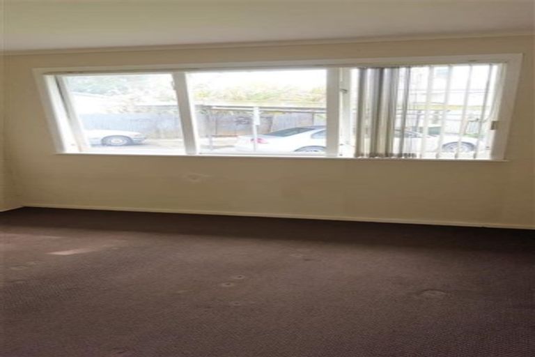 Photo of property in 3/312 Massey Road, Mangere East, Auckland, 2024