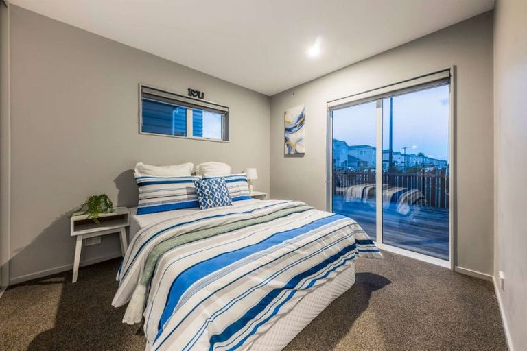 Photo of property in 15 Tribute Loop, Takanini, 2112