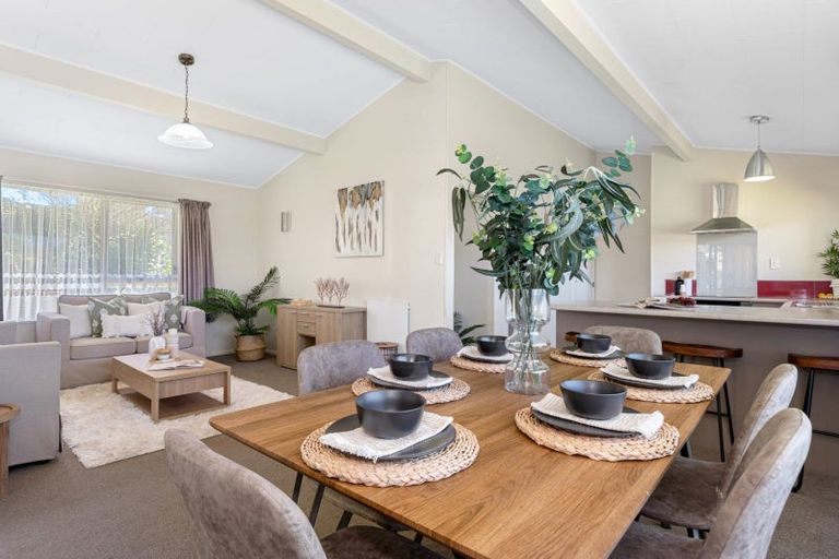 Photo of property in 21 Hookey Drive, Te Puke, 3119