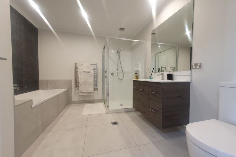 Photo of property in 469 Hobsonville Road, Hobsonville, Auckland, 0616