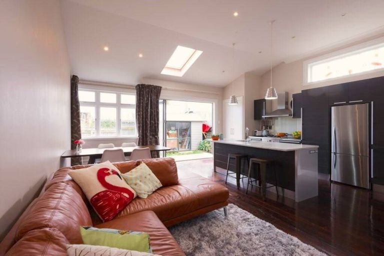 Photo of property in 160 Daniell Street, Newtown, Wellington, 6021