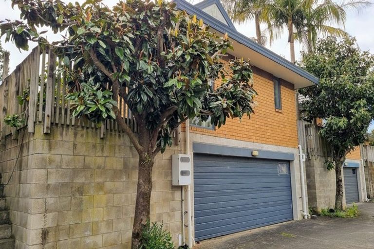 Photo of property in 520/12 Northcross Drive, Oteha, Auckland, 0632