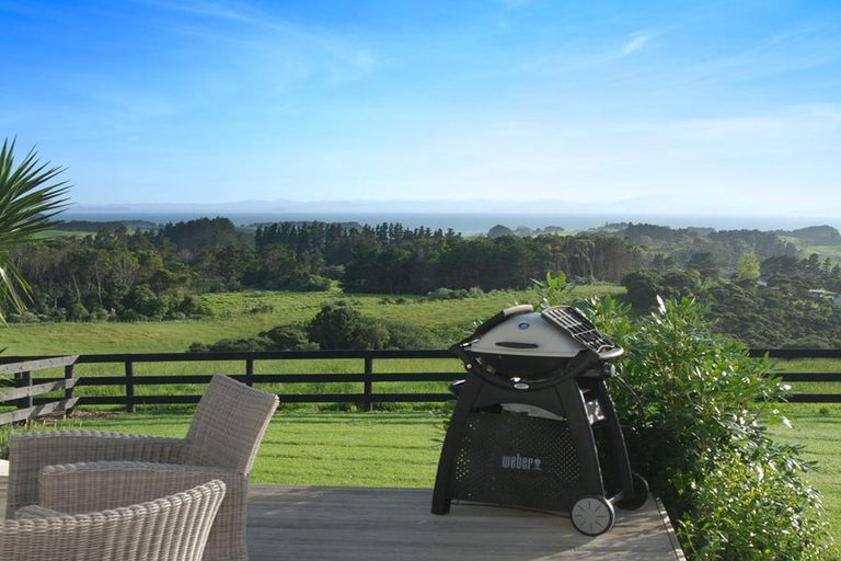 Photo of property in 79 Fuller Road, South Head, Helensville, 0874