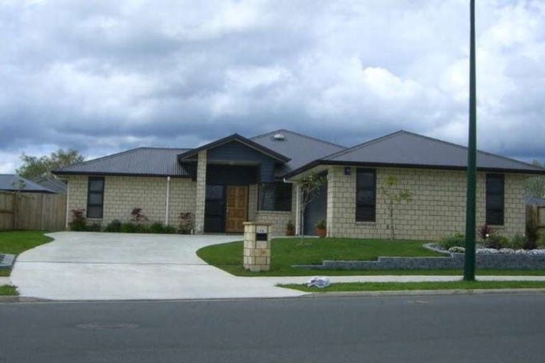 Photo of property in 13 Jasmine Place, Cambridge, 3434