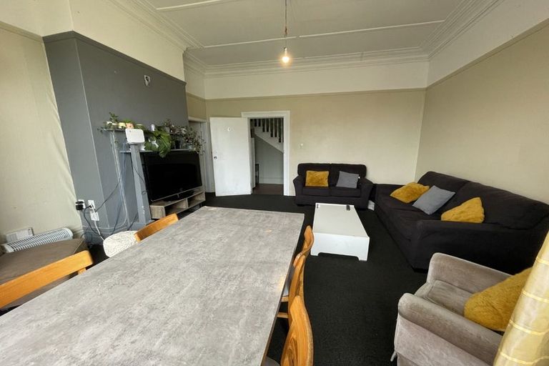 Photo of property in 1/18 Clifton Terrace, Kelburn, Wellington, 6012