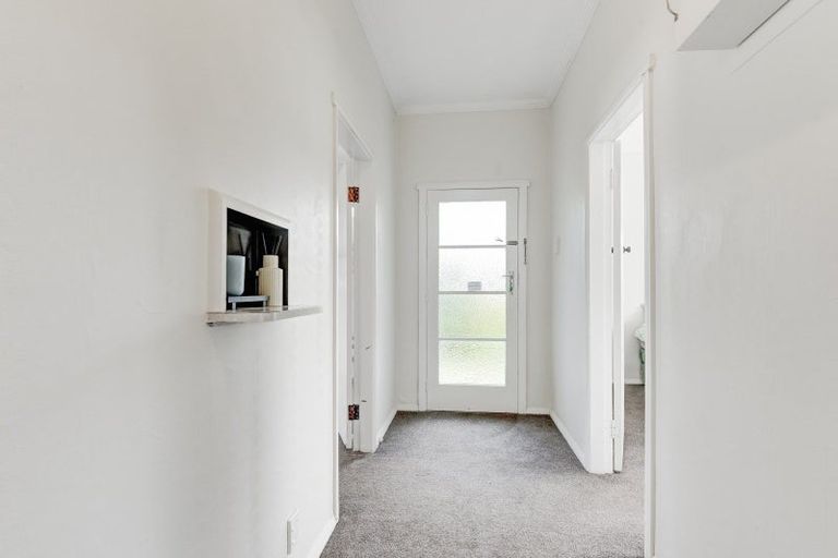 Photo of property in 11 Nikau Street, Tawhero, Whanganui, 4501