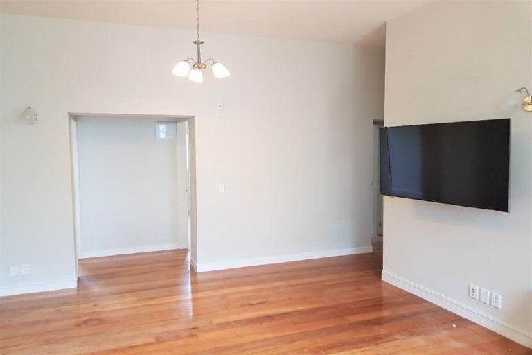 Photo of property in 1/30 Hanson Street, Mount Cook, Wellington, 6021