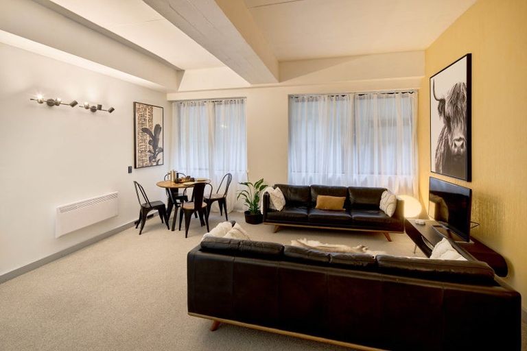 Photo of property in Gerondis Bldg Apartments, 209/60 Willis Street, Wellington Central, Wellington, 6011