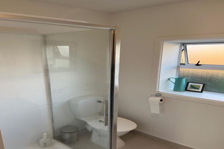 Photo of property in 10 Phoenix Lane, Northcote, Christchurch, 8052