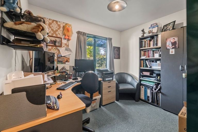 Photo of property in 1 Strachan Way, Highbury, Palmerston North, 4412