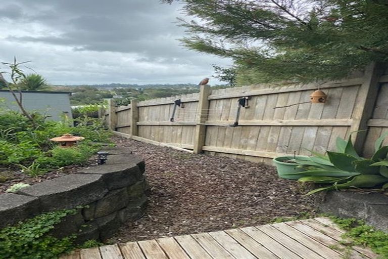 Photo of property in 19 John Road, Stanmore Bay, Whangaparaoa, 0932