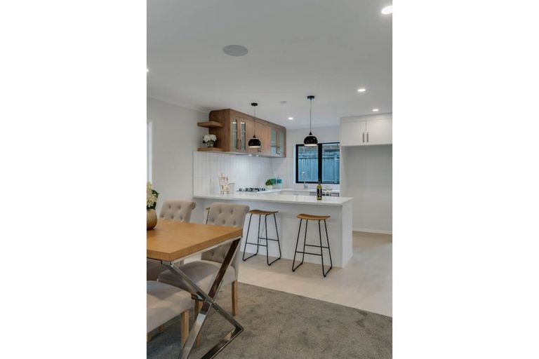 Photo of property in 6c Becker Drive, Weymouth, Auckland, 2103