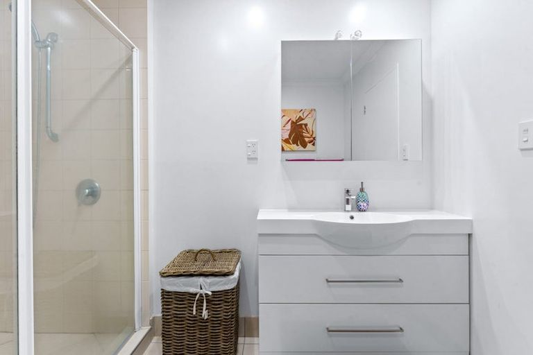 Photo of property in 6/5 Monte Cassino Place, Birkdale, Auckland, 0626