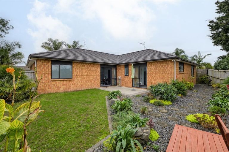 Photo of property in 12 Hampshire Court, Flagstaff, Hamilton, 3210