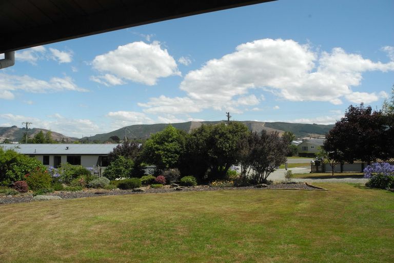 Photo of property in 14-16 Cameron Street, Waimate, 7924