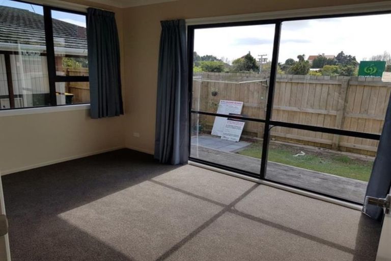 Photo of property in 24 Hori Street, Vogeltown, New Plymouth, 4310