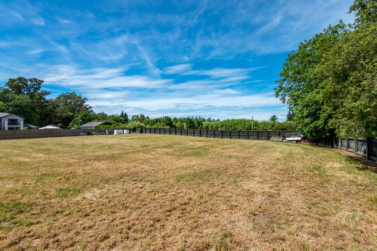 Photo of property in 14 Saint John Street, Southbridge, 7602