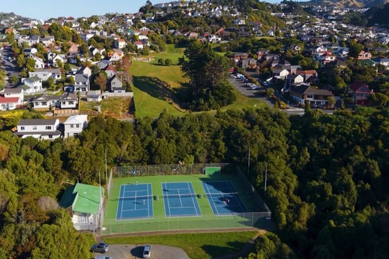 Photo of property in 60 Rochdale Drive, Churton Park, Wellington, 6037