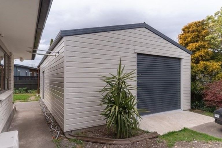 Photo of property in 19 Mcmaster Street, Greytown, 5712