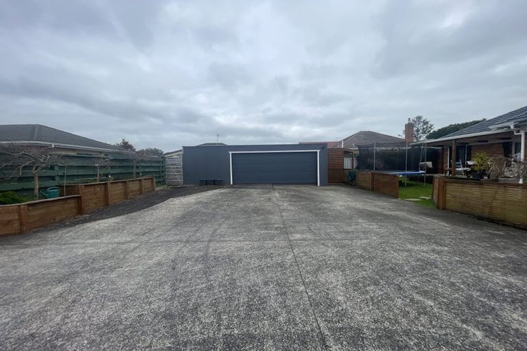 Photo of property in 11 Owens Road, Waiuku, 2123