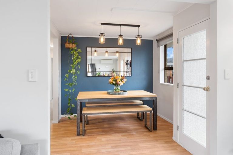 Photo of property in 41b Andrew Street, Waikanae, 5036