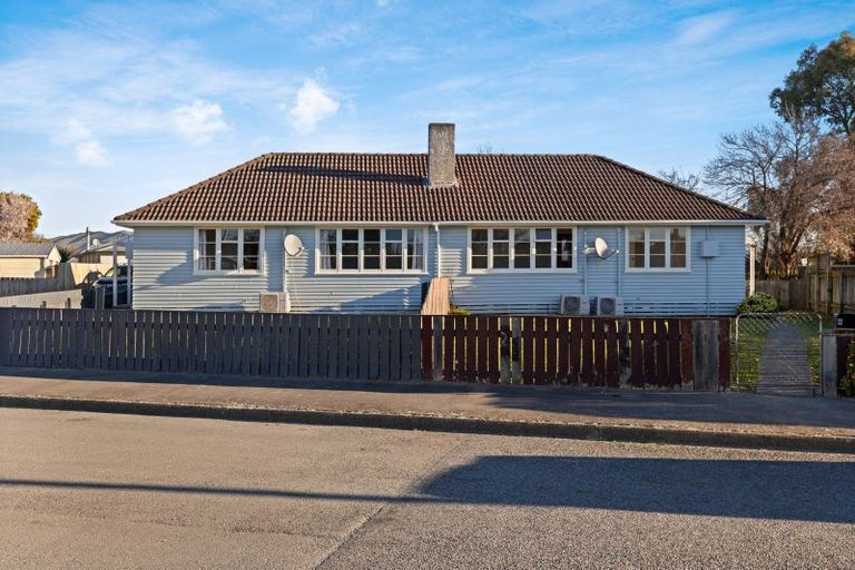 Photo of property in 4-6 Dix Crescent, Riversdale, Blenheim, 7201
