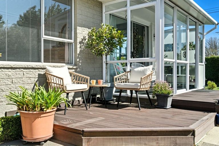 Photo of property in 6 Kennedys Bush Road, Halswell, Christchurch, 8025