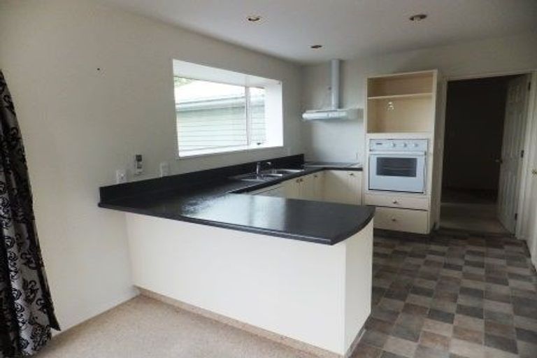 Photo of property in 76 Ravensdale Rise, Westmorland, Christchurch, 8025