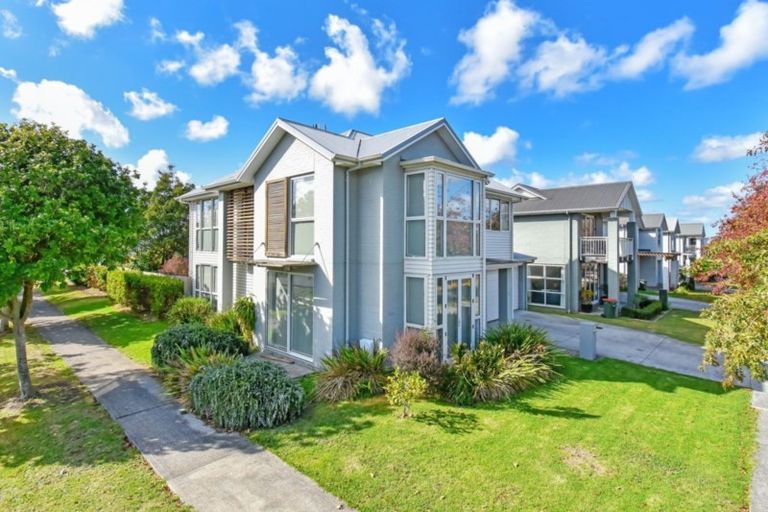 Photo of property in 11 Tarapiroe Avenue, Takanini, 2112