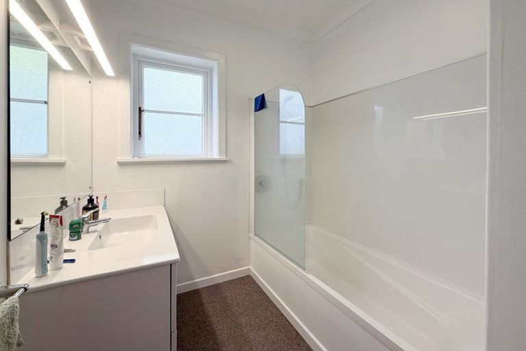 Photo of property in 26 Peakes Road, Saint Johns Hill, Whanganui, 4501